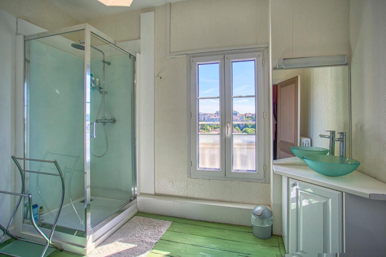 Laferriere Bed & Breakfast Angouleme Bagian luar foto