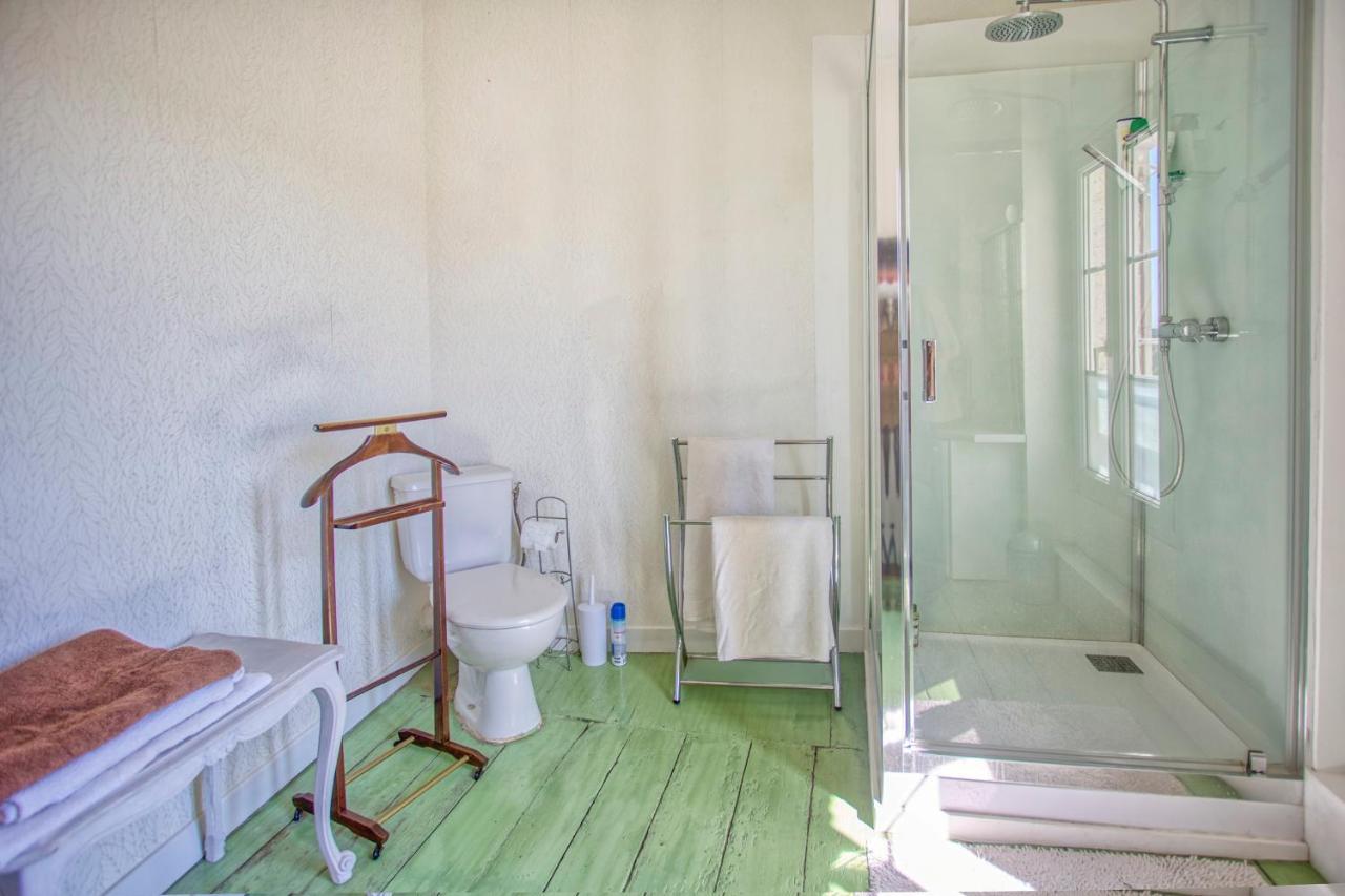 Laferriere Bed & Breakfast Angouleme Bagian luar foto