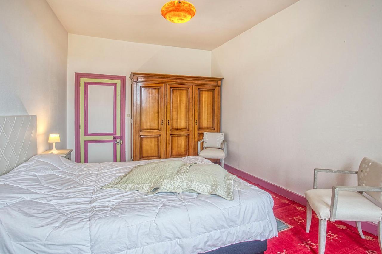 Laferriere Bed & Breakfast Angouleme Bagian luar foto