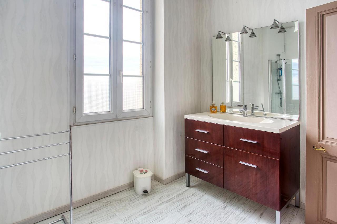 Laferriere Bed & Breakfast Angouleme Bagian luar foto